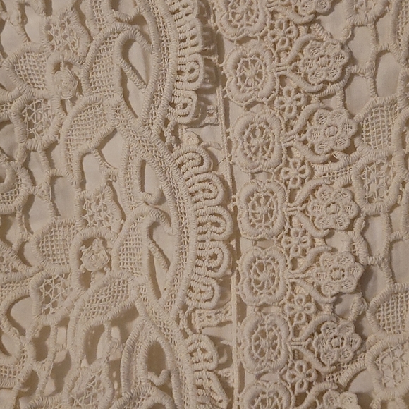 Loft overlay patterned shorts - Picture 3 of 5